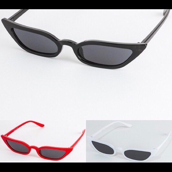 Kourt Sunnies - Picture 2 of 2